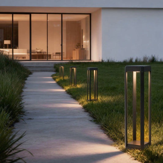 Black Aluminum Solar Pathway Lights – Outdoor Landscape Lighting