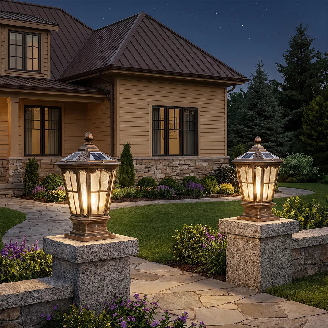 Solar Post Cap Light, Traditional Outdoor LED Pillar Light for Fence, Deck and Patio