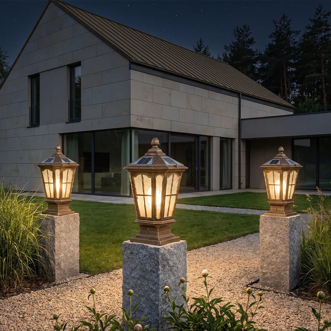 Solar Post Cap Light, Traditional Outdoor LED Pillar Light for Fence, Deck and Patio